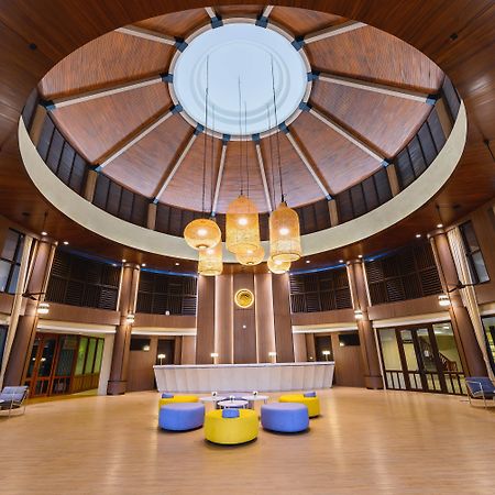 The Tide Resort Bang Saen Exterior photo