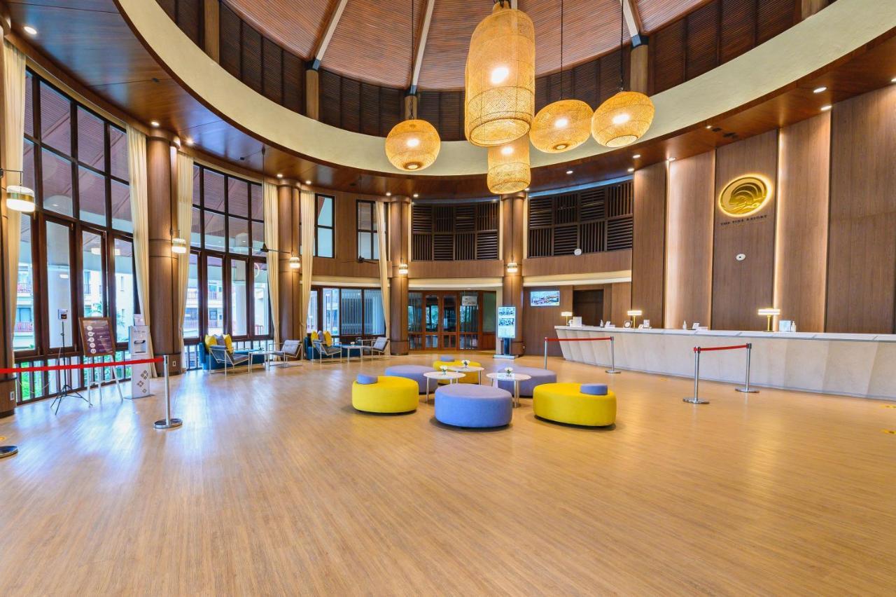 The Tide Resort Bang Saen Exterior photo