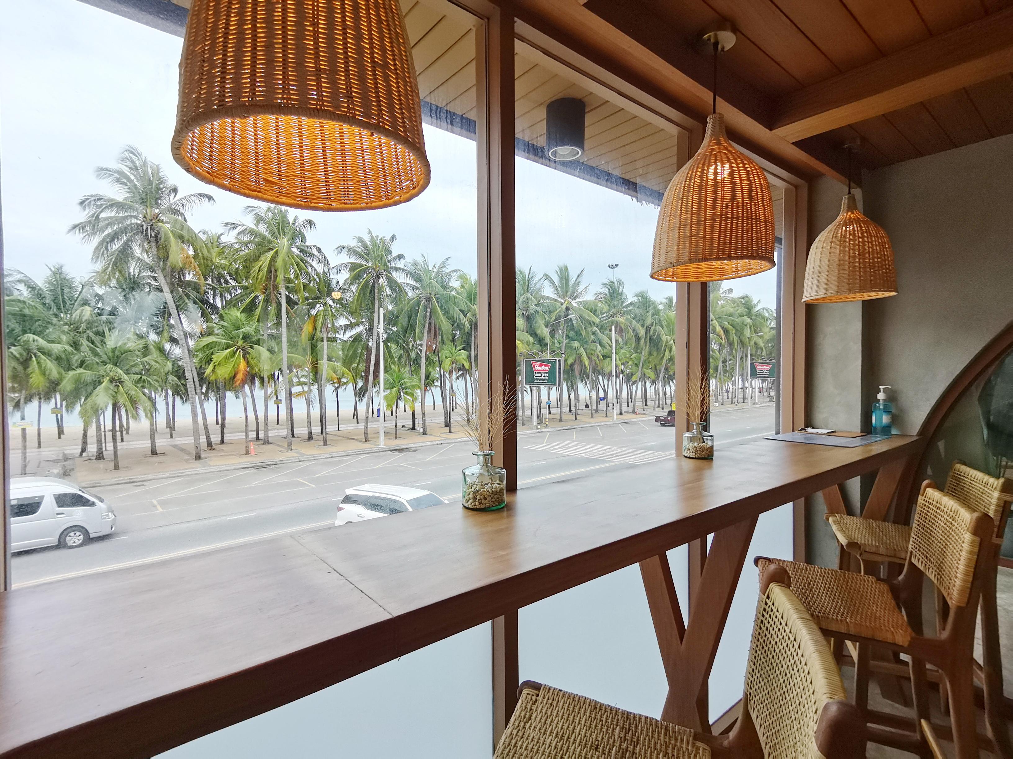 The Tide Resort Bang Saen Exterior photo