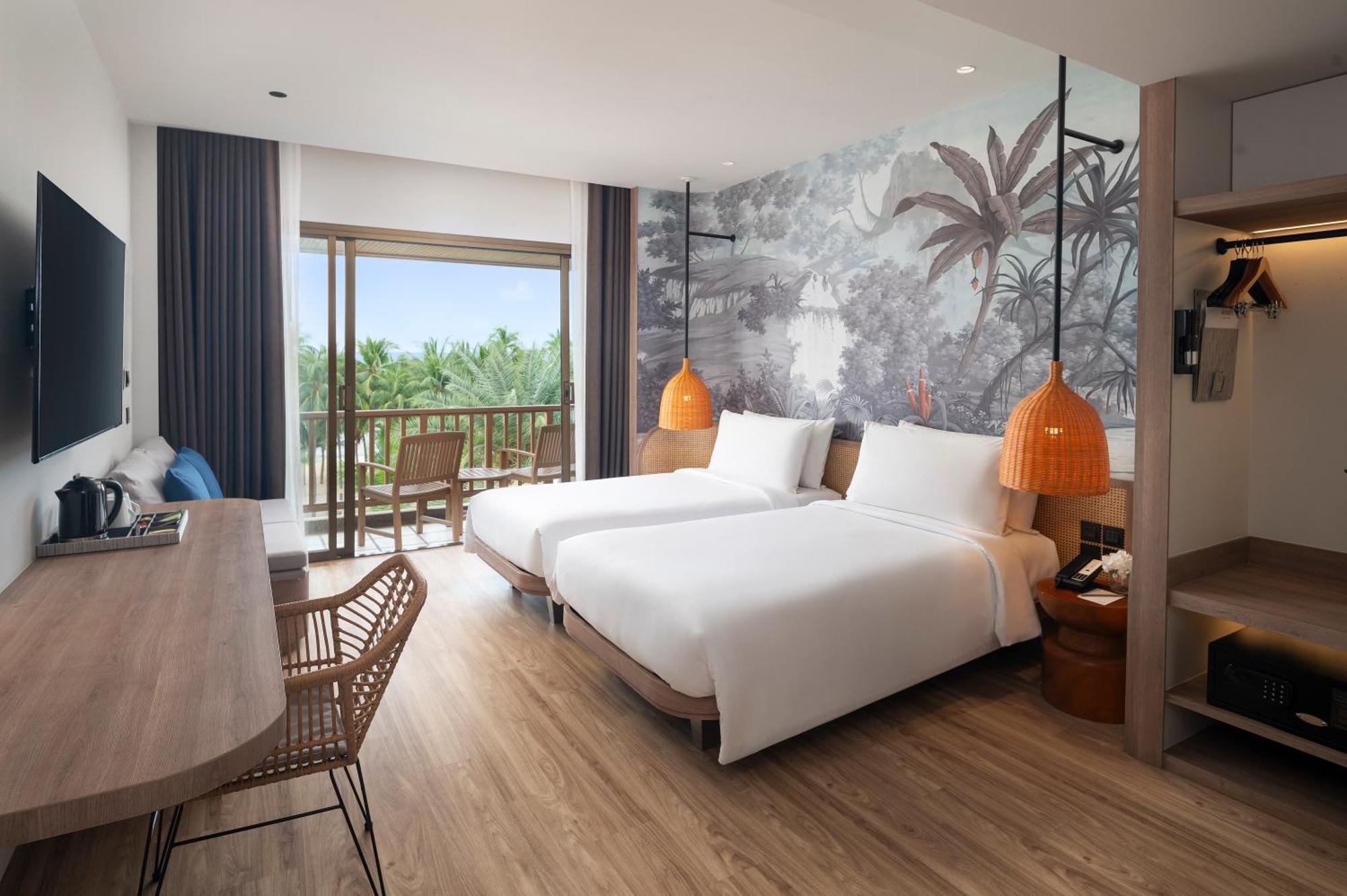 The Tide Resort Bang Saen Exterior photo