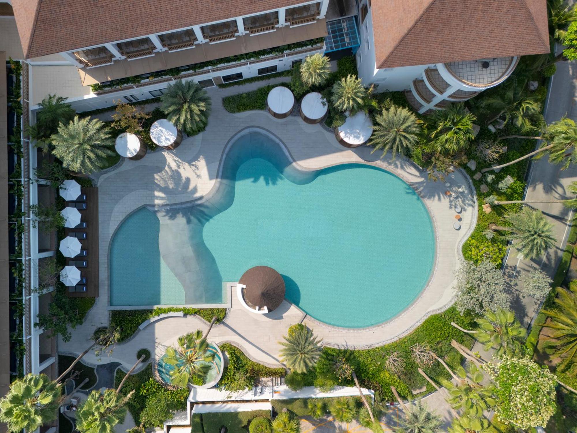 The Tide Resort Bang Saen Exterior photo